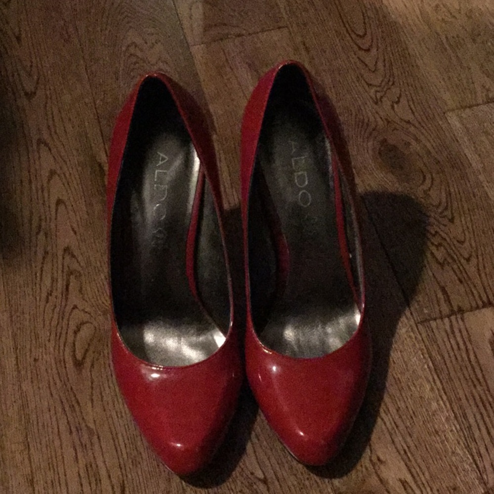 Pump heels